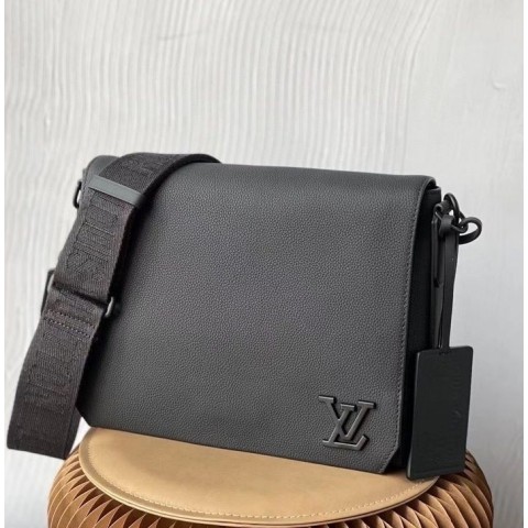 루*** LV 에어로그램 메신져백
