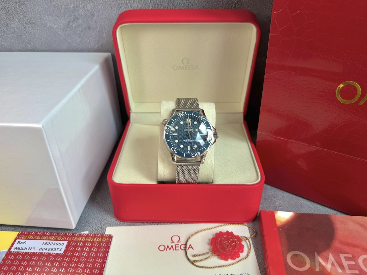 오** 씨마스터 다이버 300m 42mm 네이비
